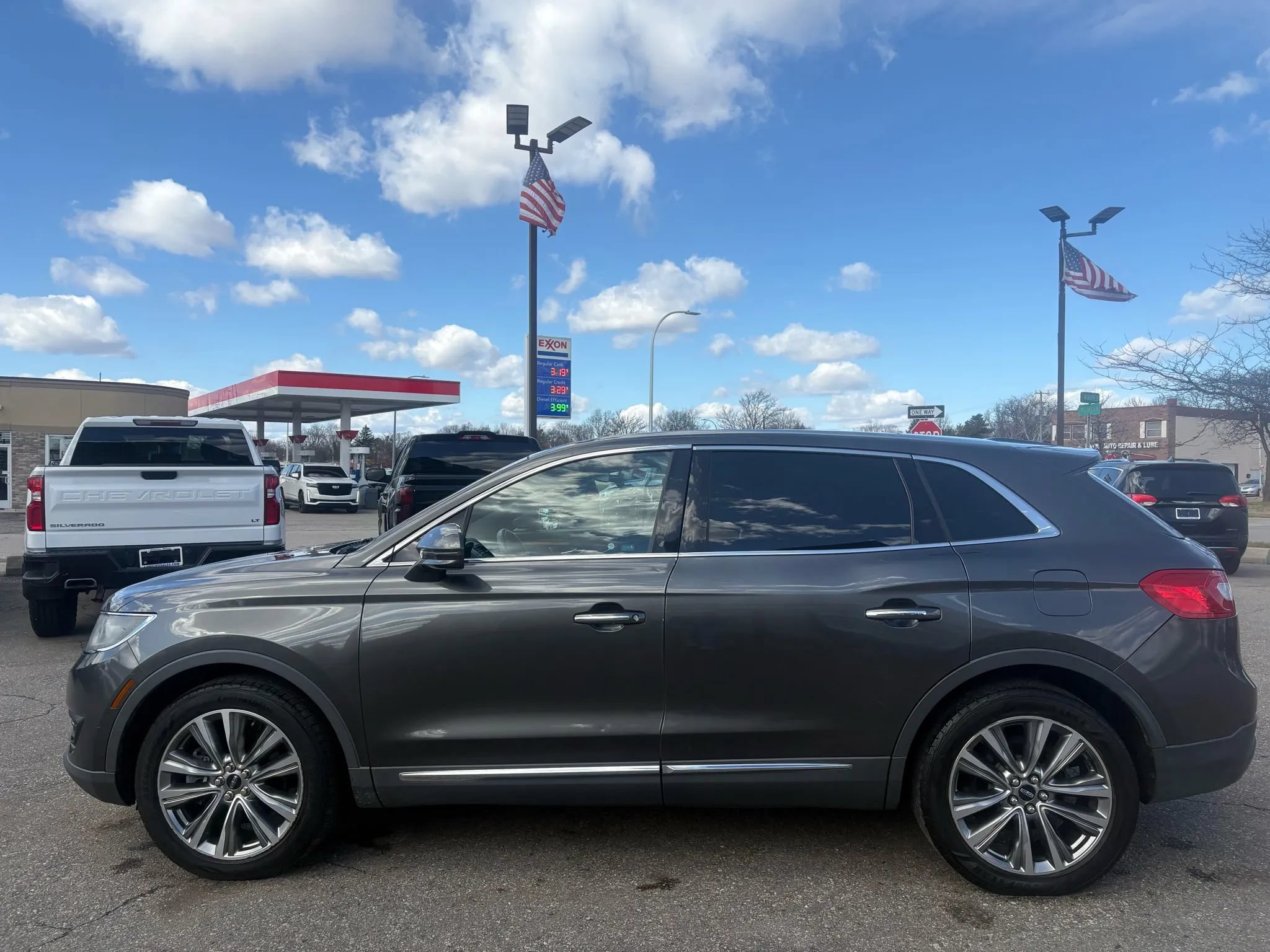 Used 2018 Lincoln MKX Reserve AWD/4WD image 7