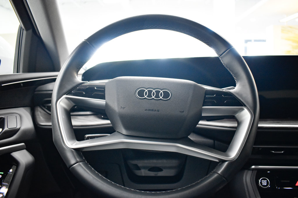 Used 2025 Audi Q5 Premium AWD/4WD image 24