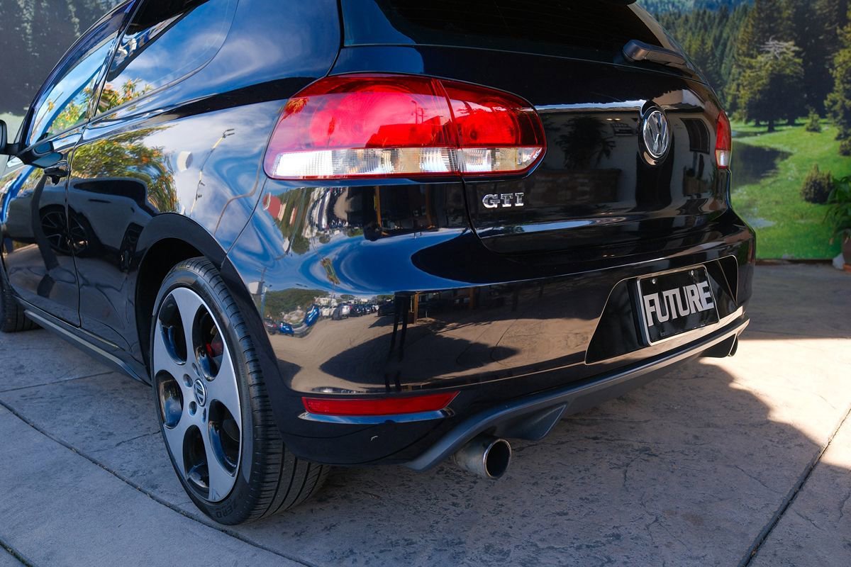 Used 2012 Volkswagen GTI 2-Door FWD image 38