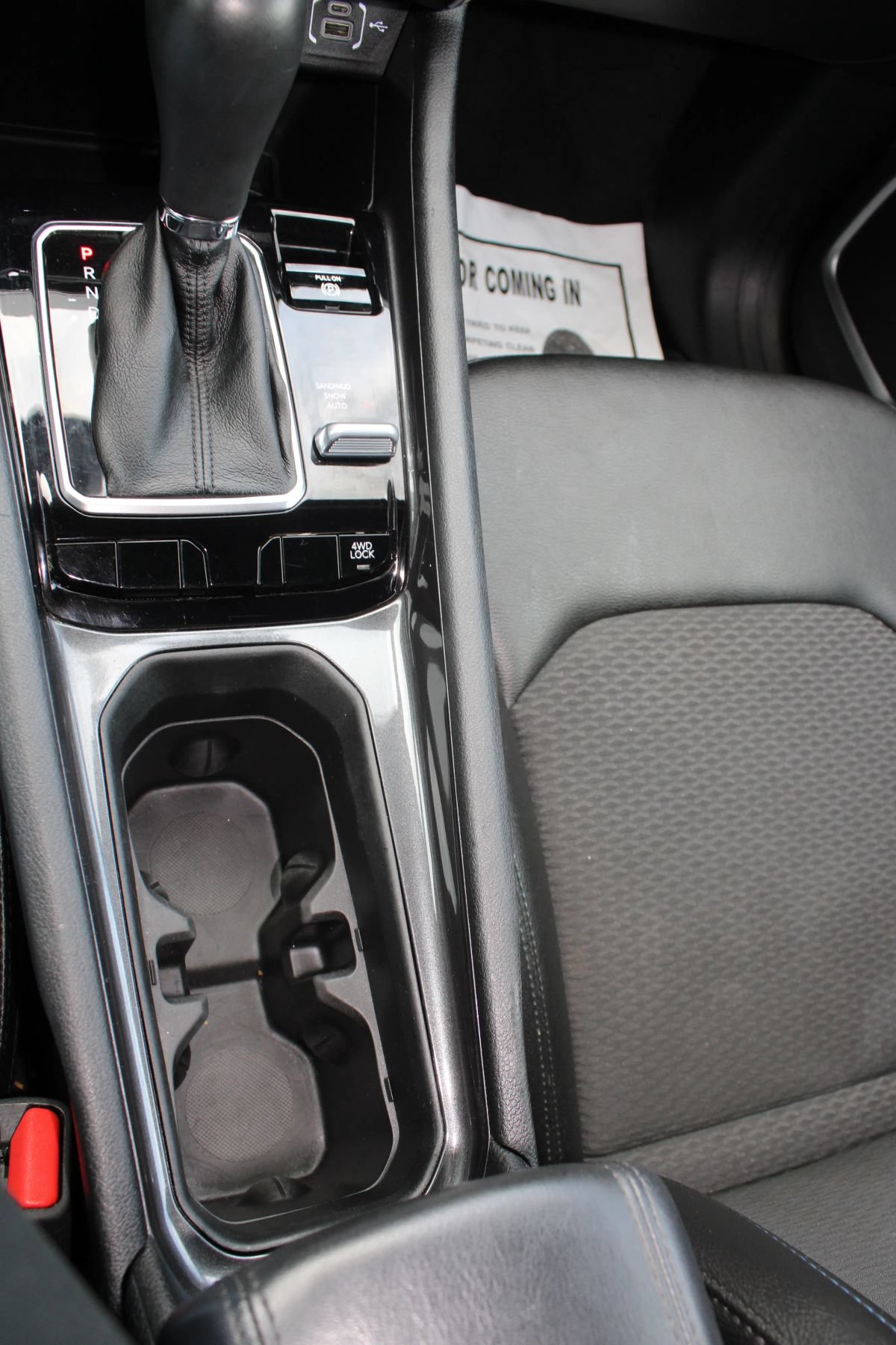 Used 2024 Jeep Compass Latitude AWD/4WD image 17