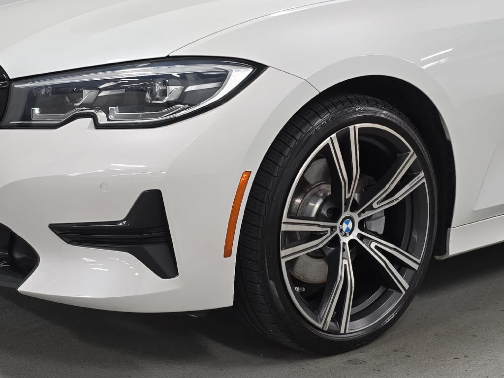 Used 2020 BMW 330i Sedan w/ Convenience Package RWD image 11