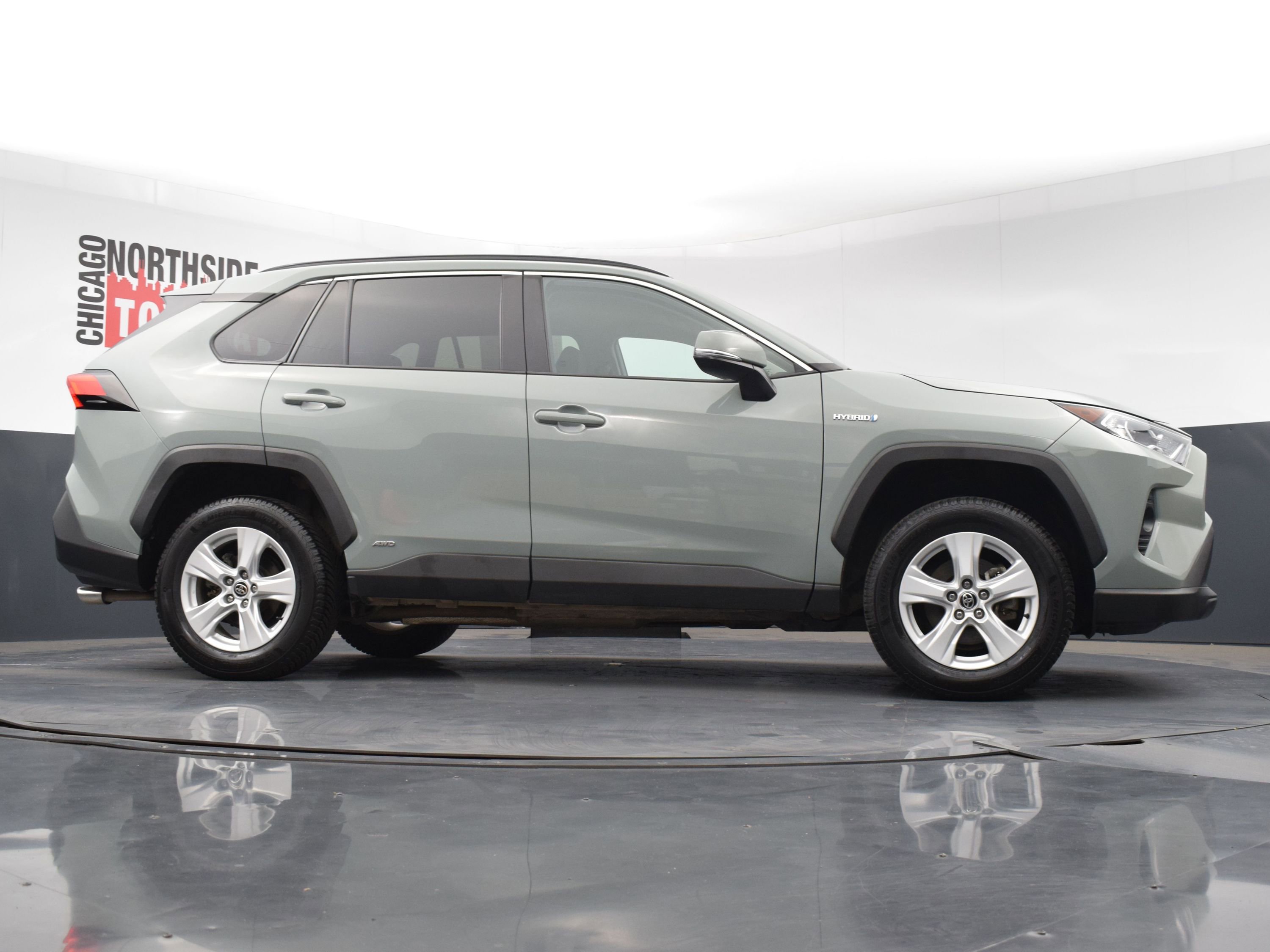 Used 2021 Toyota RAV4 XLE image 27