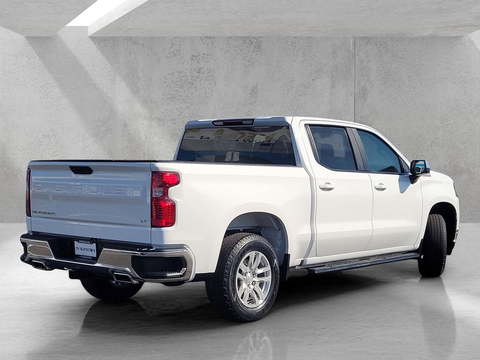 Used 2021 Chevrolet Silverado 1500 LT w/ Z71 Off-Road Package AWD/4WD image 4