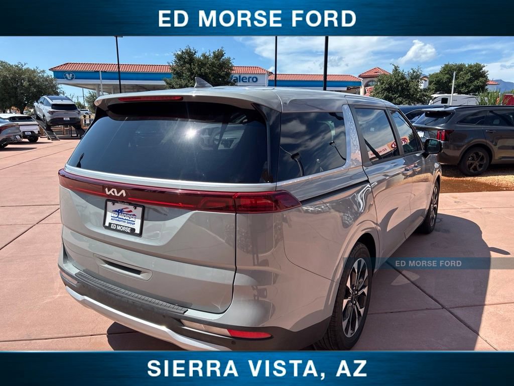 Certified 2023 Kia Carnival EX FWD image 9