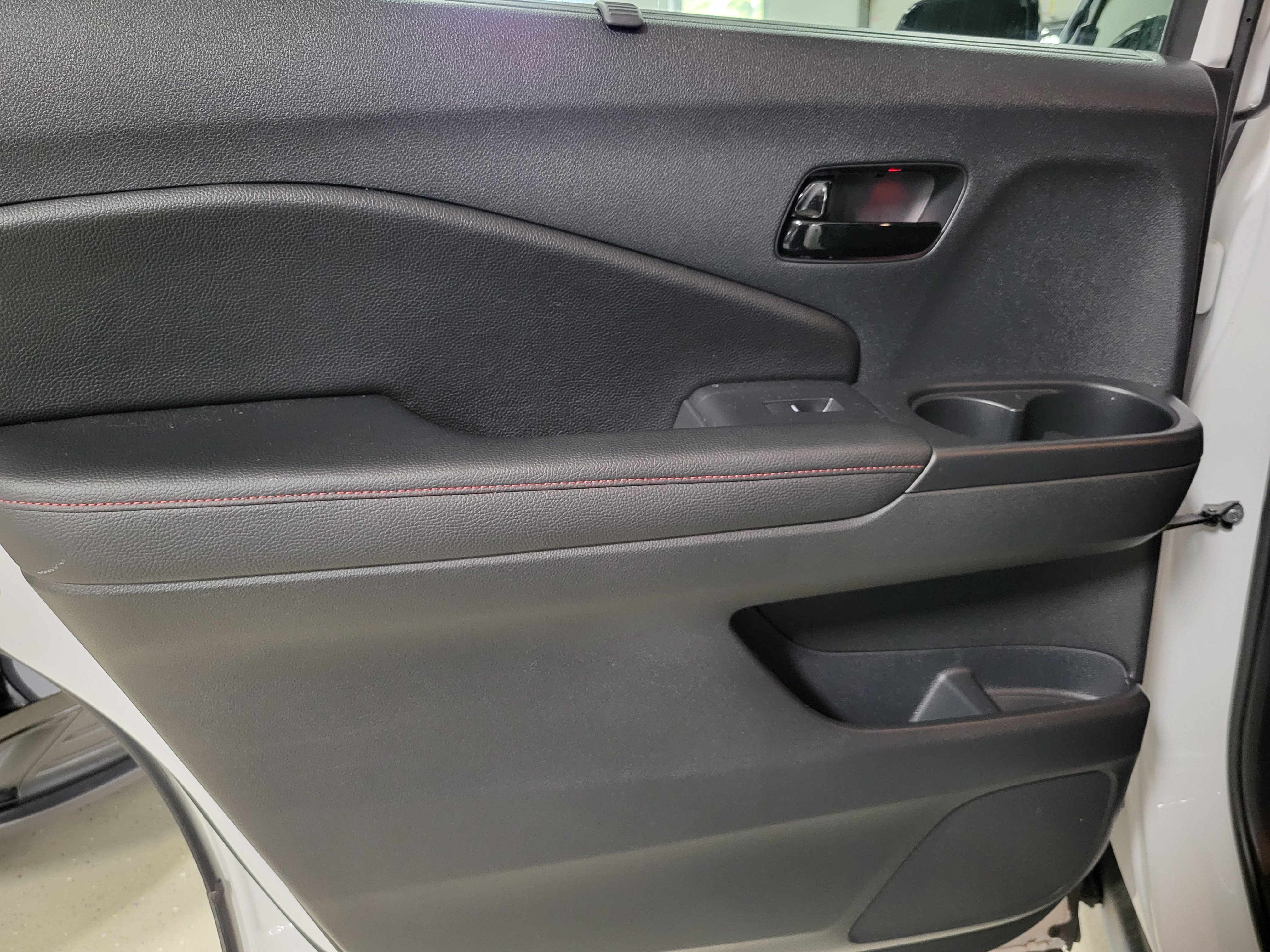 Certified 2025 Honda Passport Black Edition image 19