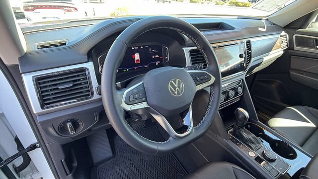 Used 2023 Volkswagen Atlas SE w/ Panoramic Sunroof Package AWD/4WD image 31