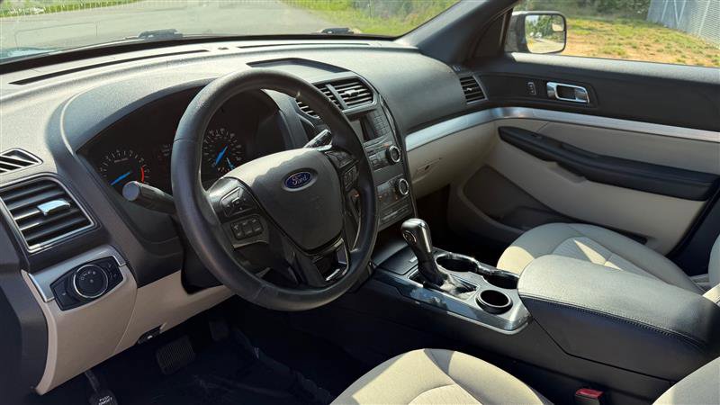 Used 2019 Ford Explorer FWD image 12