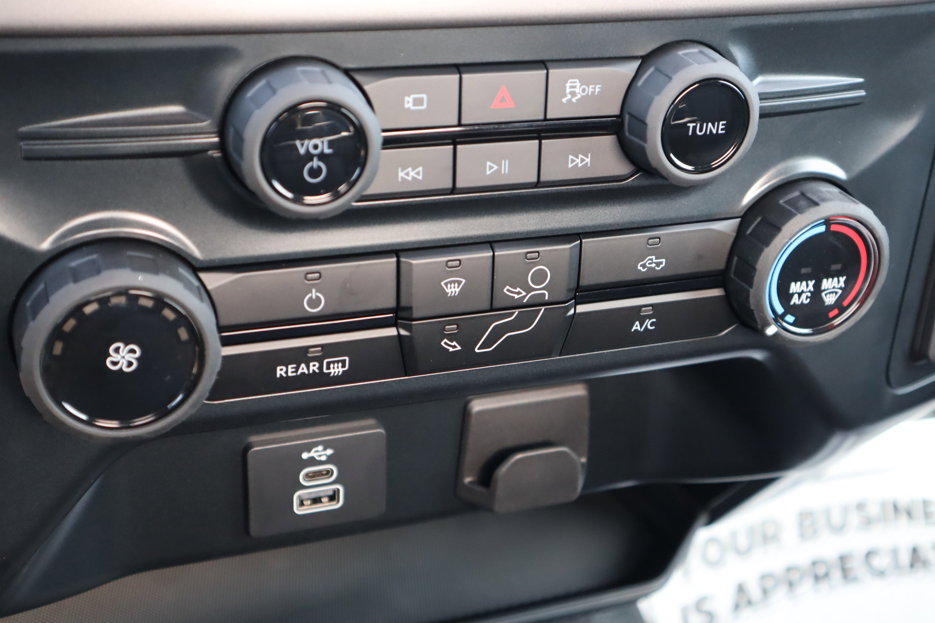 New 2025 Ford F150 XL w/ Equipment Group 103A High image 78