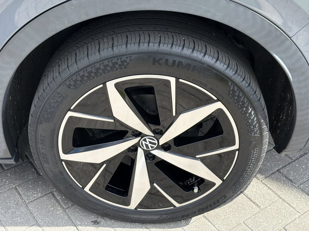 Used 2023 Volkswagen ID.4 Pro S Plus AWD/4WD image 14