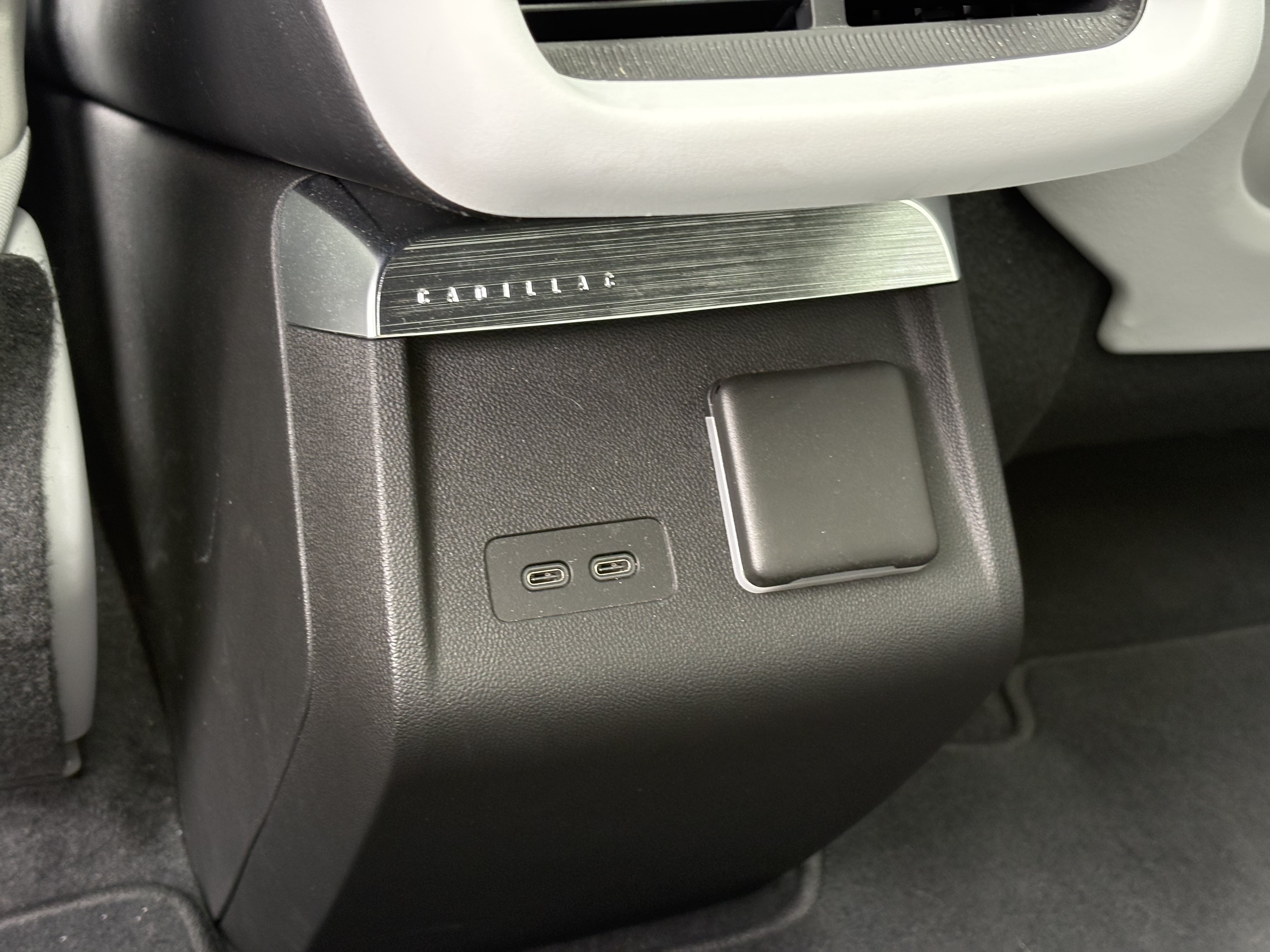 Certified 2024 Cadillac Lyriq Sport AWD/4WD image 14