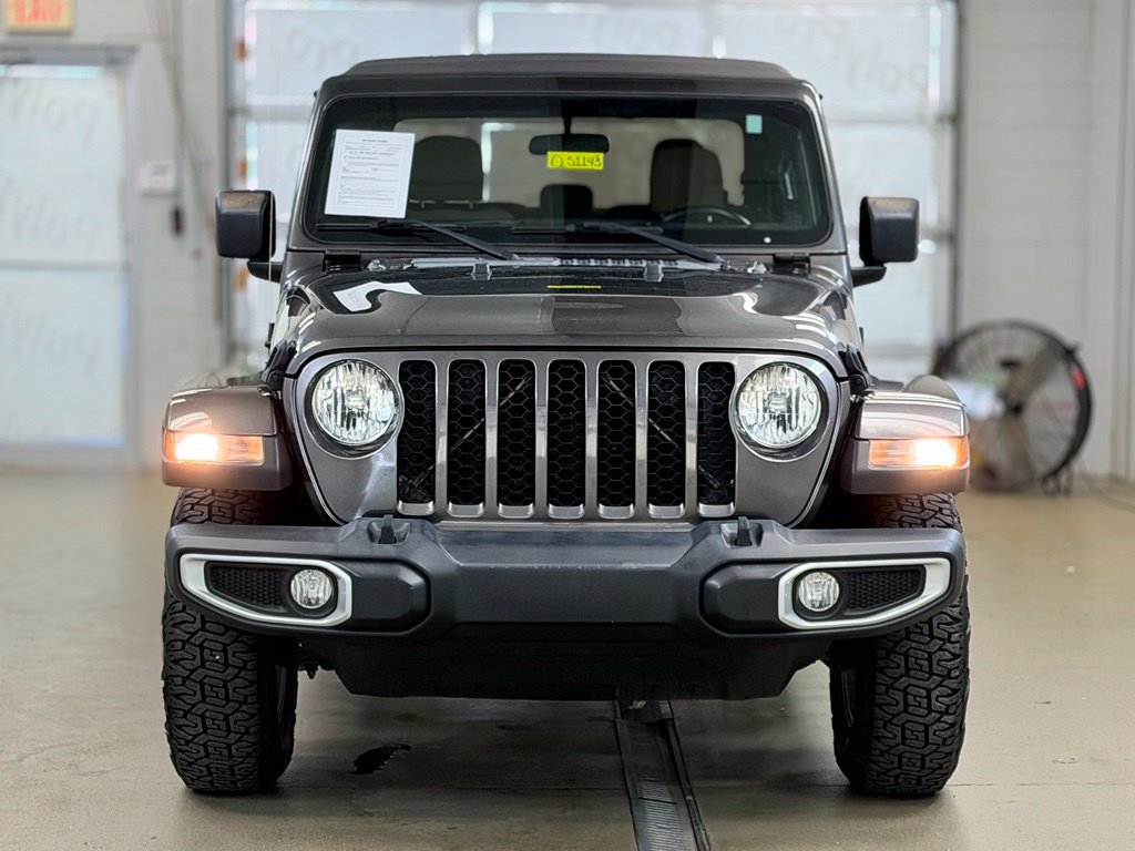 Used 2021 Jeep Gladiator Sport AWD/4WD image 2