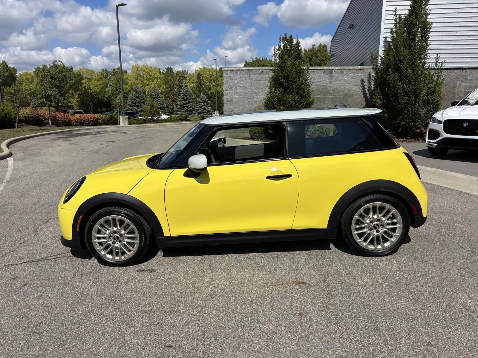 New 2026 MINI Cooper S FWD image 4