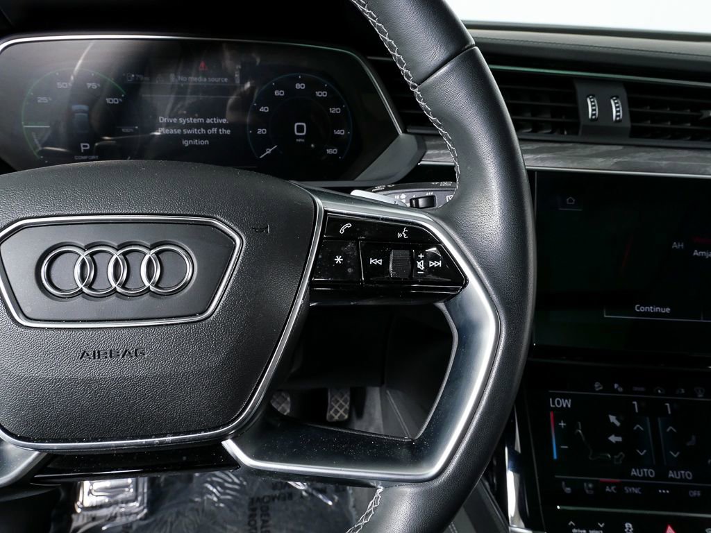 Used 2024 Audi Q8 e-tron Prestige w/ Prestige Package image 11