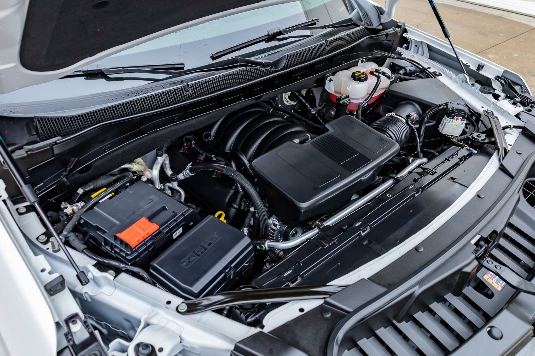 Used 2024 Chevrolet Tahoe Z71 w/ Luxury Package image 42