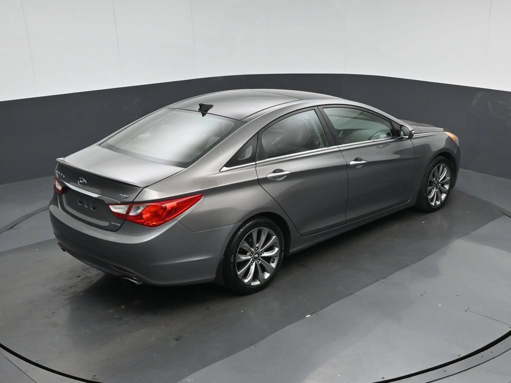 Used 2013 Hyundai Sonata Limited w/ Premium Pkg FWD image 60
