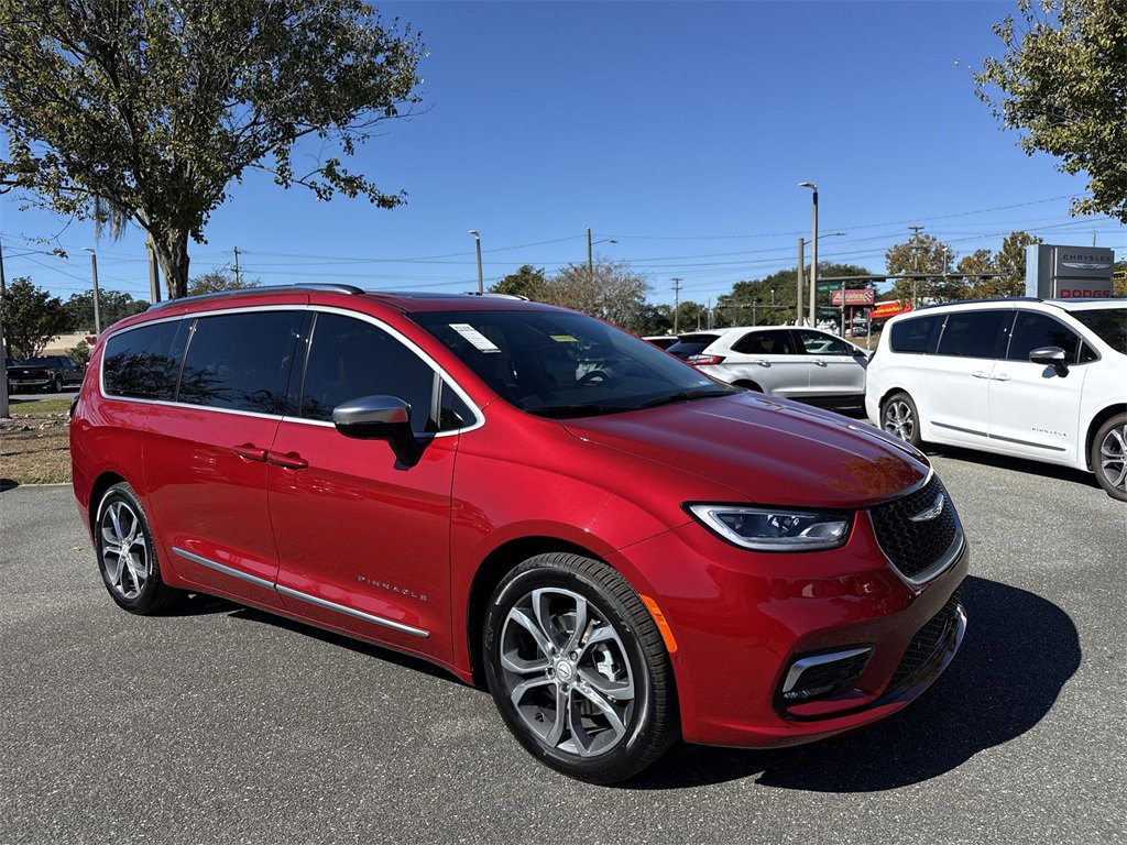 New 2026 Chrysler Pacifica Pinnacle