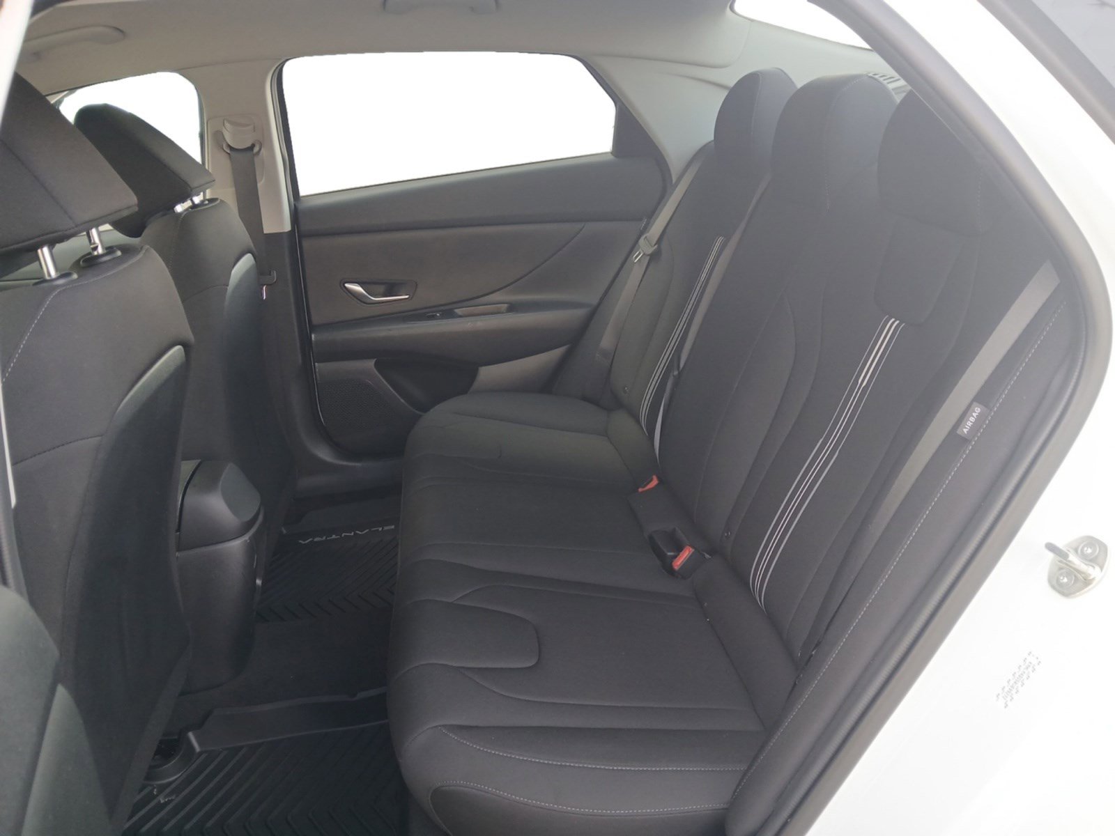 Certified 2024 Hyundai Elantra SEL image 13