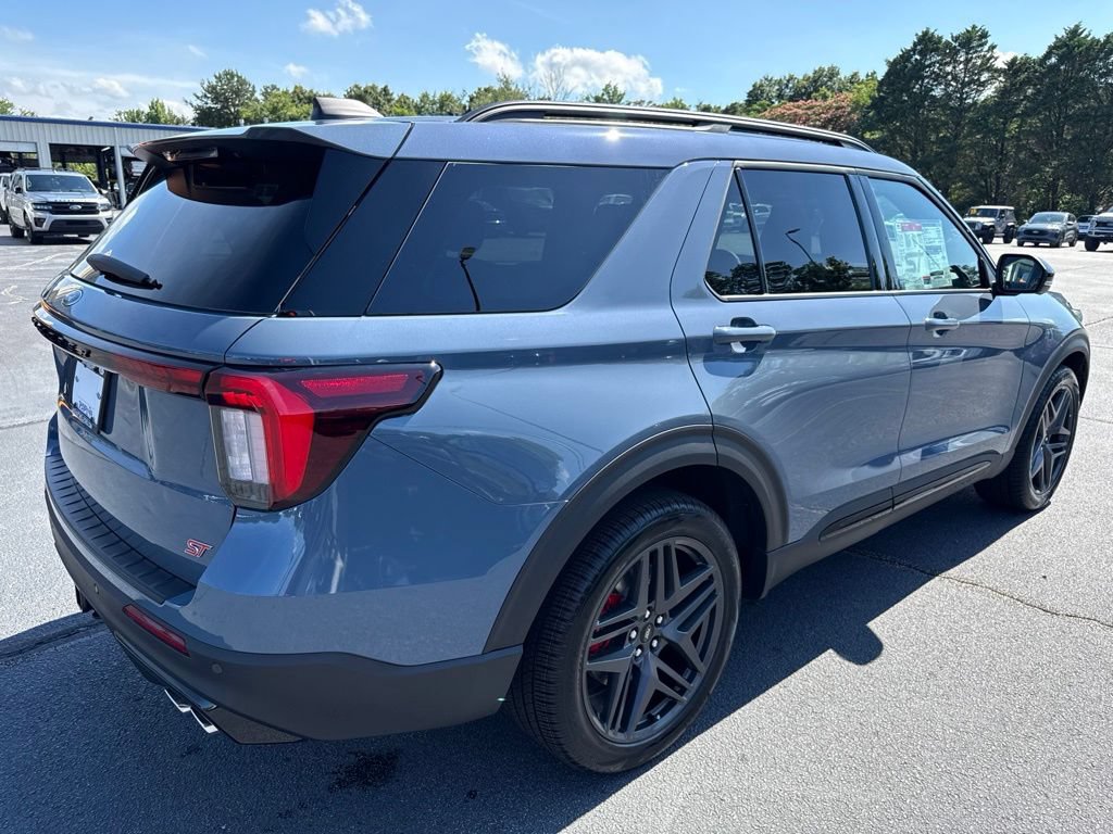 New 2026 Ford Explorer ST AWD/4WD image 2