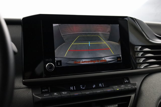 Used 2025 Toyota Camry LE image 18