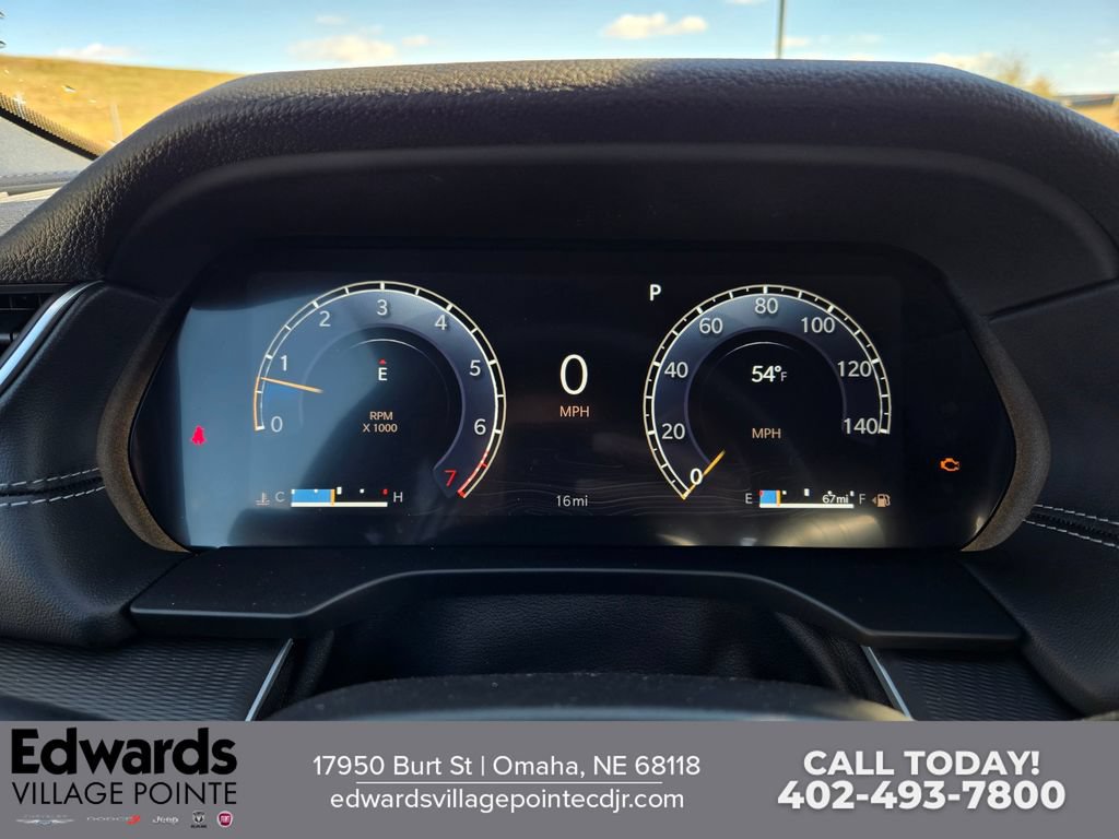 New 2025 Jeep Grand Cherokee Altitude AWD/4WD image 18