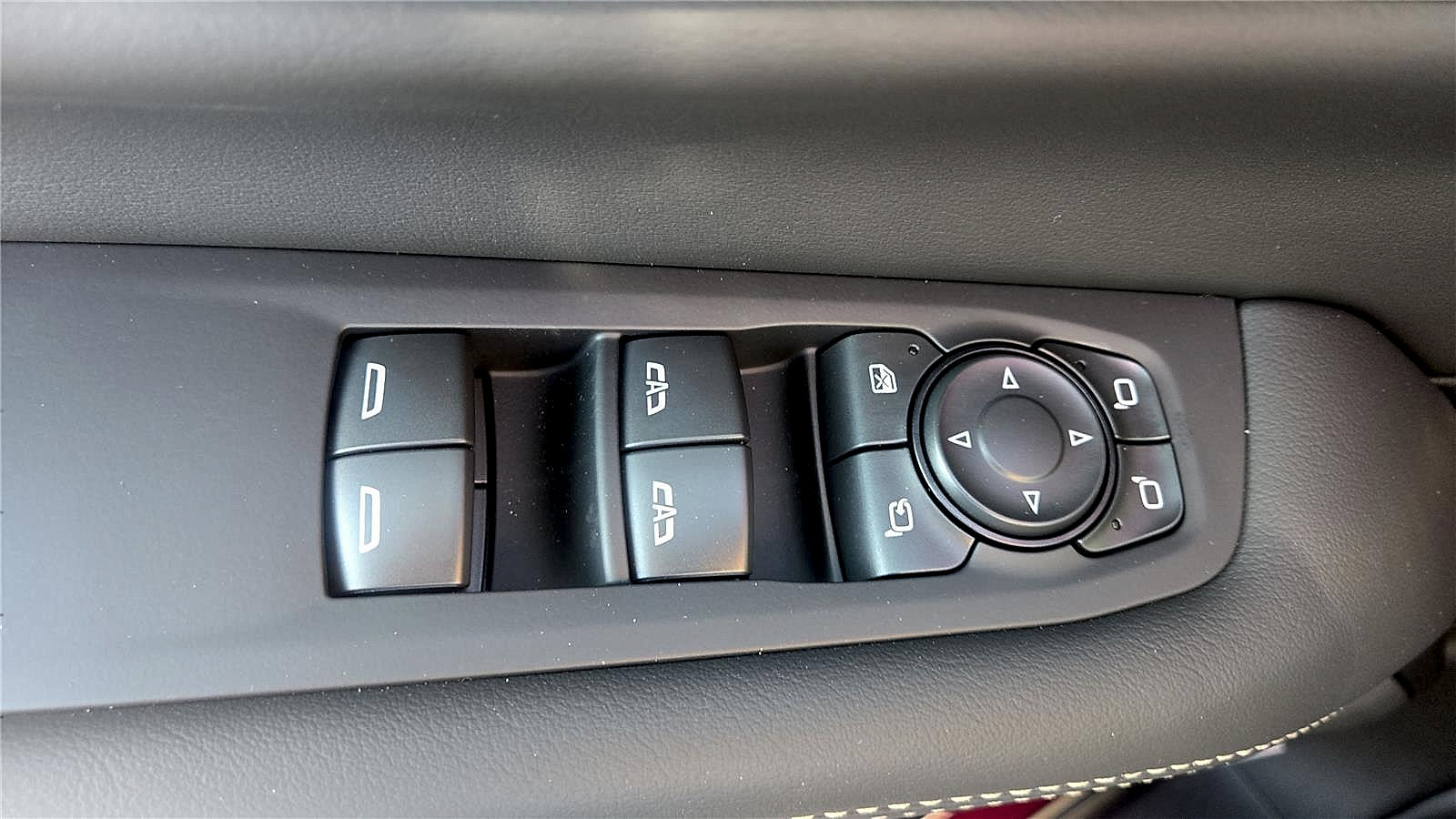 New 2026 GMC Yukon Elevation w/ LPO, Floor Liner Package AWD/4WD image 43