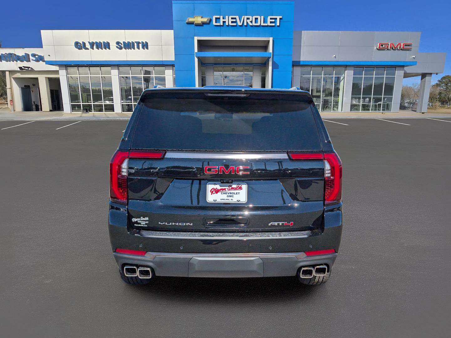 New 2026 GMC Yukon AT4 Ultimate w/ LPO, Floor Liner Package image 9