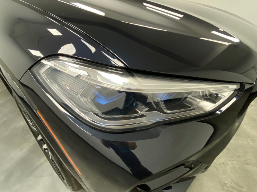 Used 2019 BMW X5 xDrive50i w/ M Sport Package AWD/4WD image 10