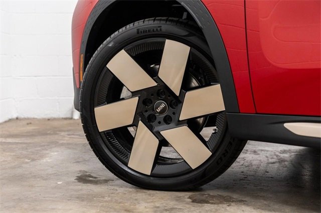 Certified 2025 MINI Cooper Countryman S w/ Comfort Package Max image 23