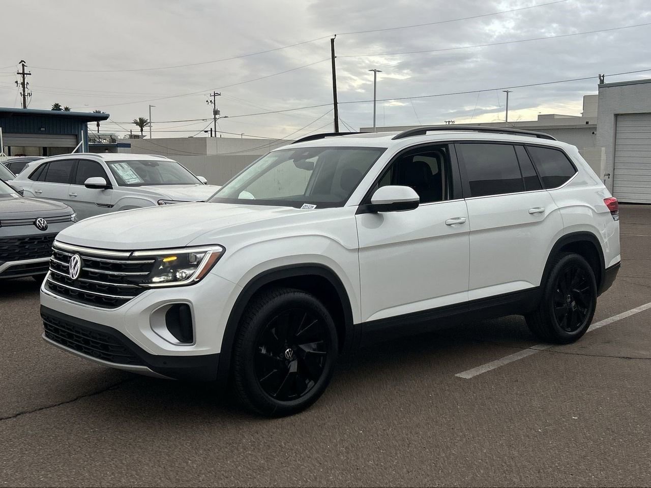 New 2026 Volkswagen Atlas SE