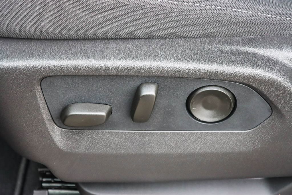 New 2026 Chevrolet Suburban LS image 21