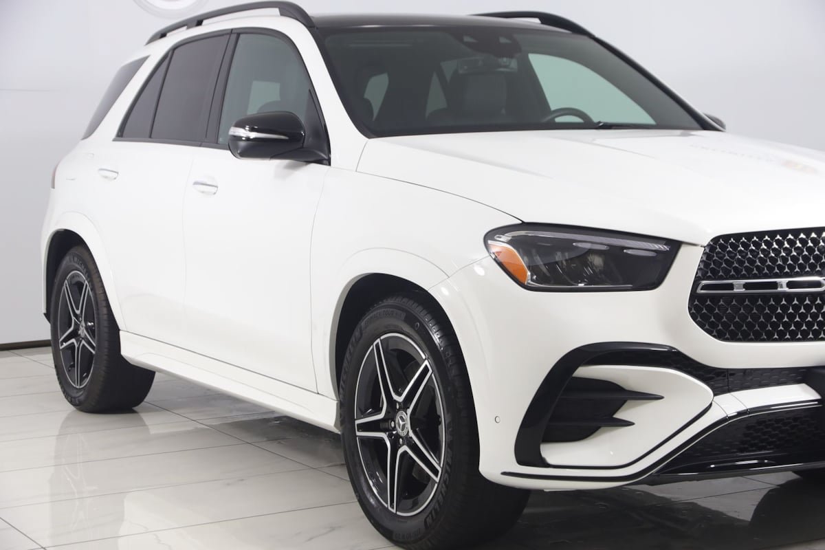 Used 2025 Mercedes-Benz GLE 450 4MATIC image 44