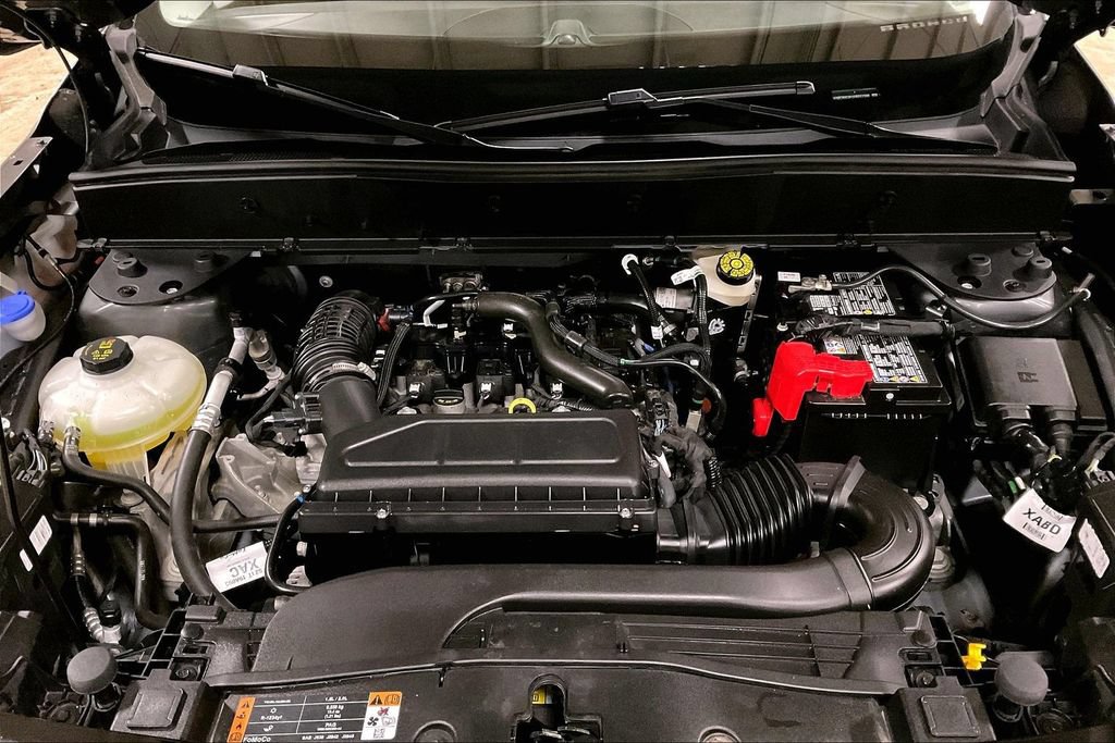 Certified 2025 Ford Bronco Sport Outer Banks w/ Outer Banks Tech Package+ AWD/4WD image 10