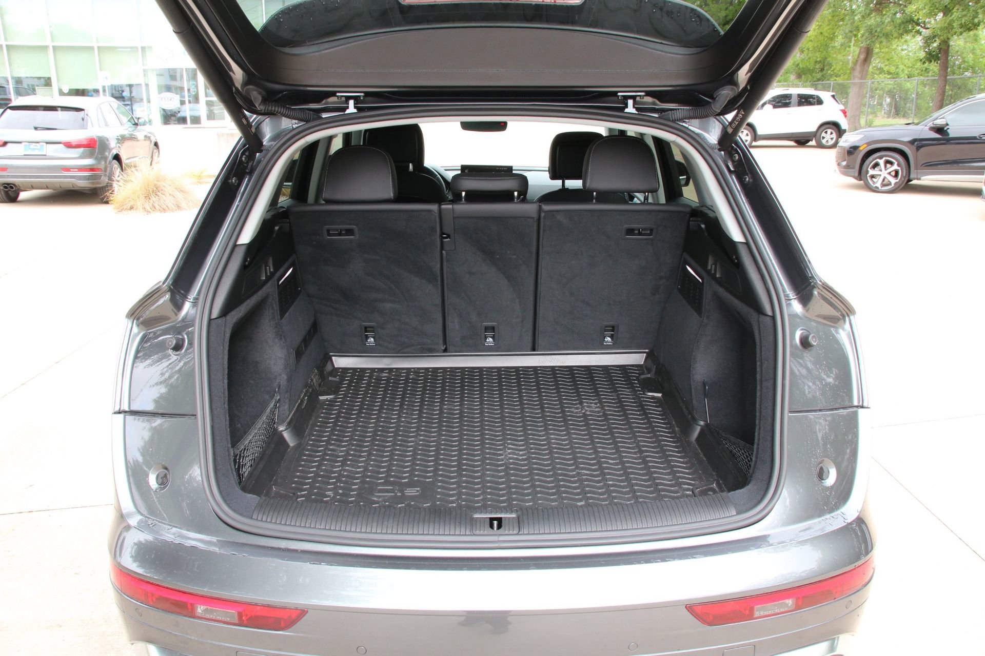 Used 2023 Audi Q5 2.0T Premium w/ Convenience Package image 42