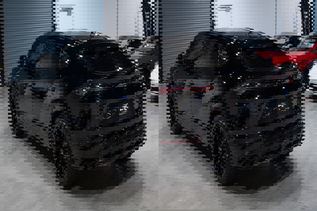 Used 2022 Lamborghini Urus image 4