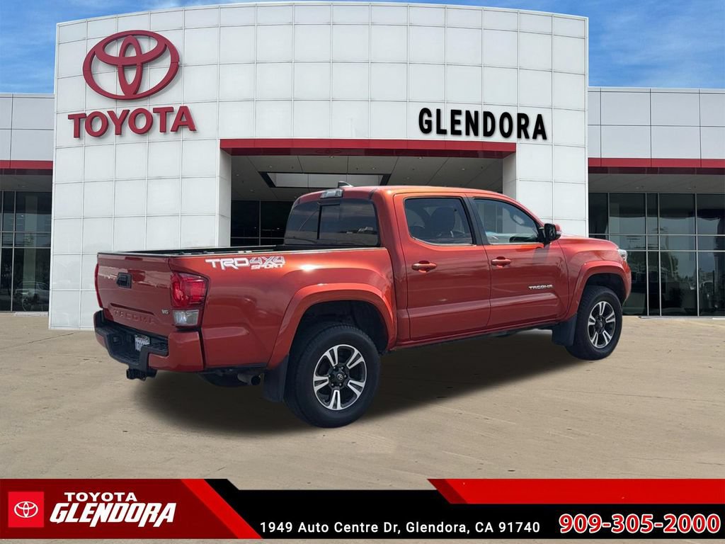 Used 2017 Toyota Tacoma TRD Sport w/ Tow Package (A/T) AWD/4WD image 11