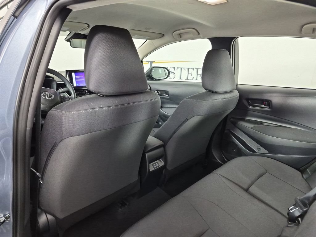 Used 2026 Toyota Corolla LE FWD image 32