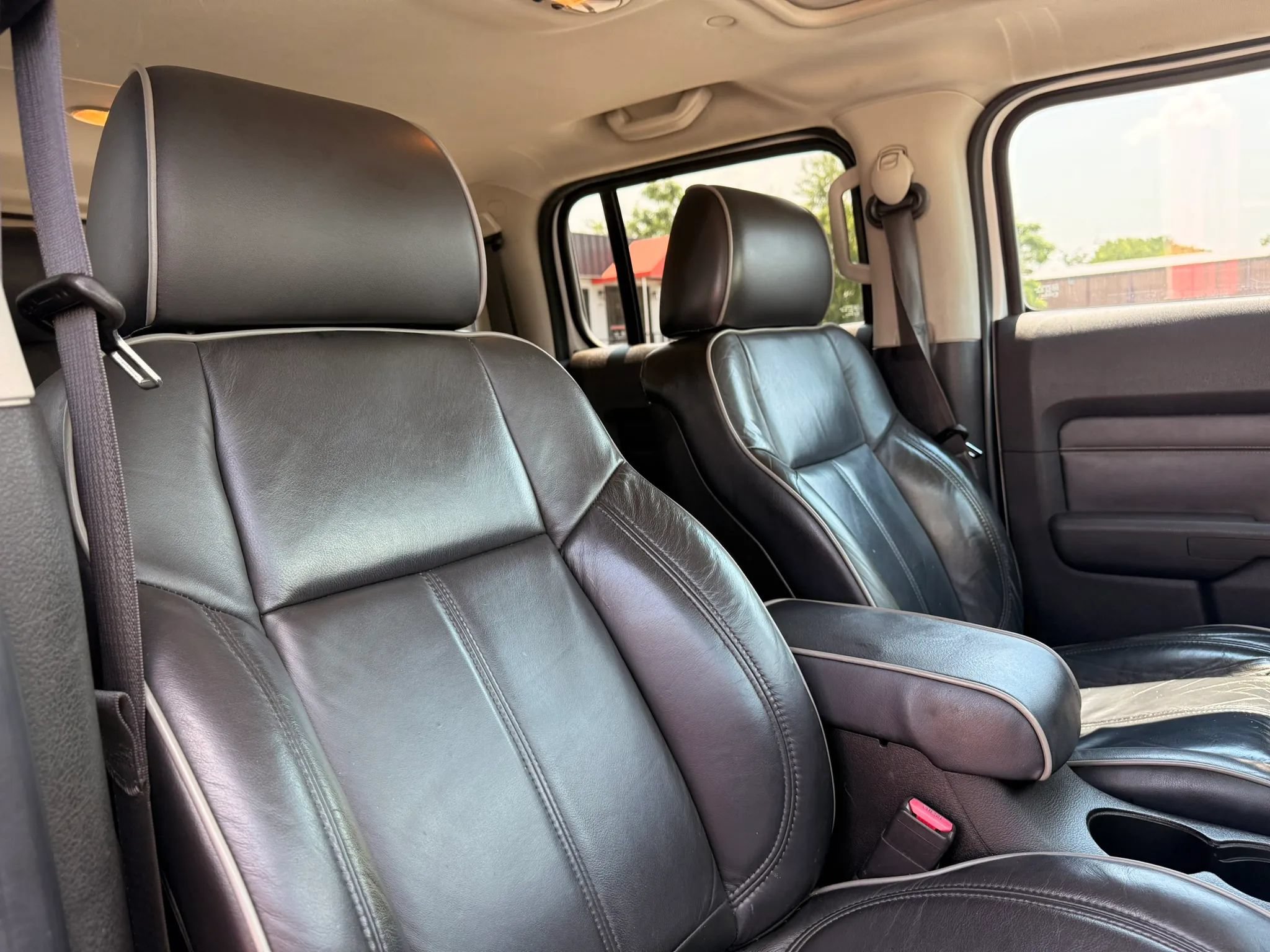 Used 2009 HUMMER H3 Luxury AWD/4WD image 23