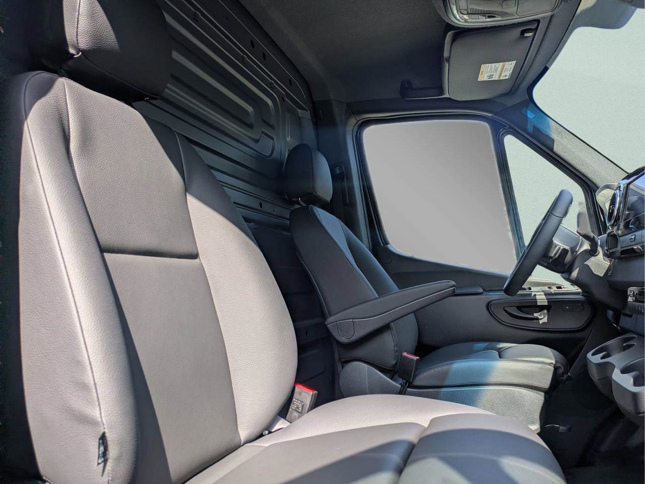 New 2026 Mercedes-Benz Sprinter 2500 image 9