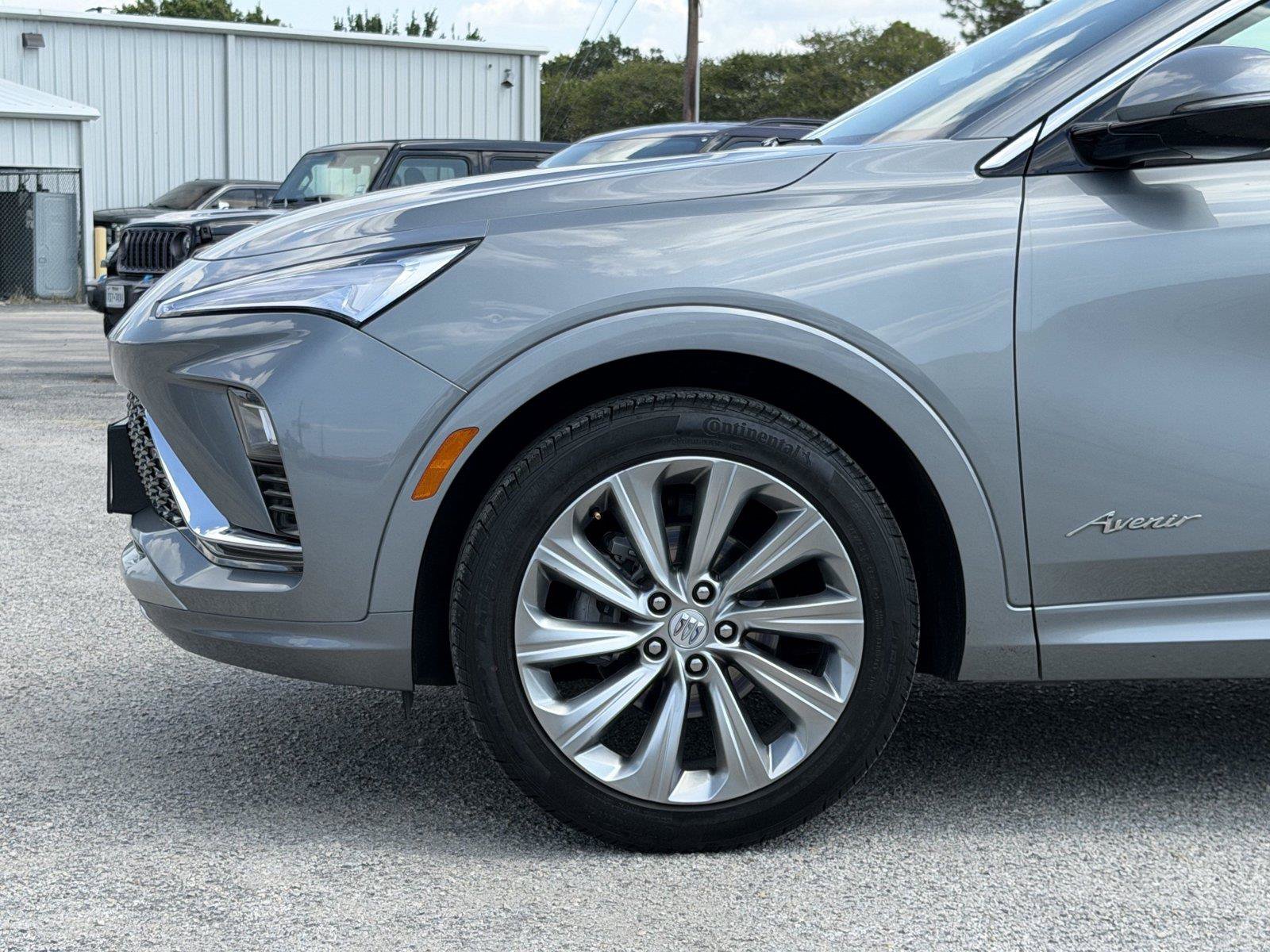 Used 2025 Buick Envista Avenir FWD image 9
