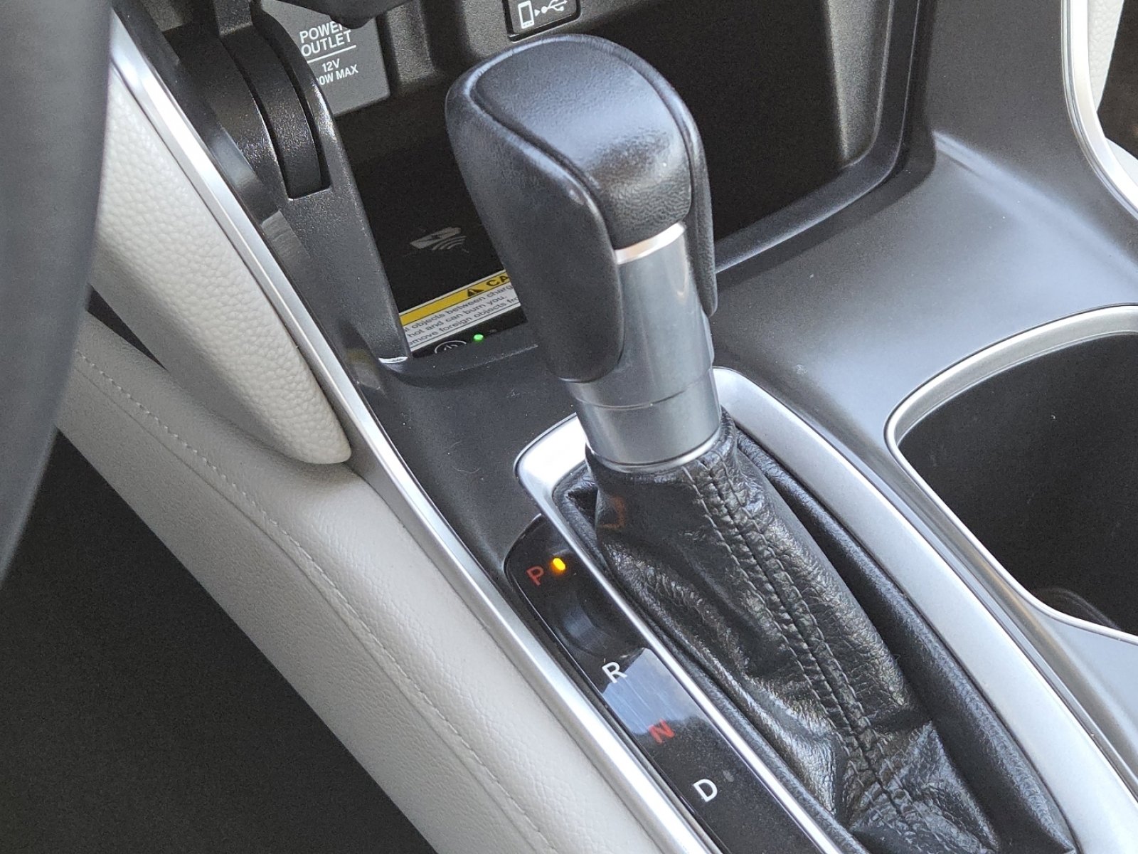 Used 2018 Honda Accord Touring image 32