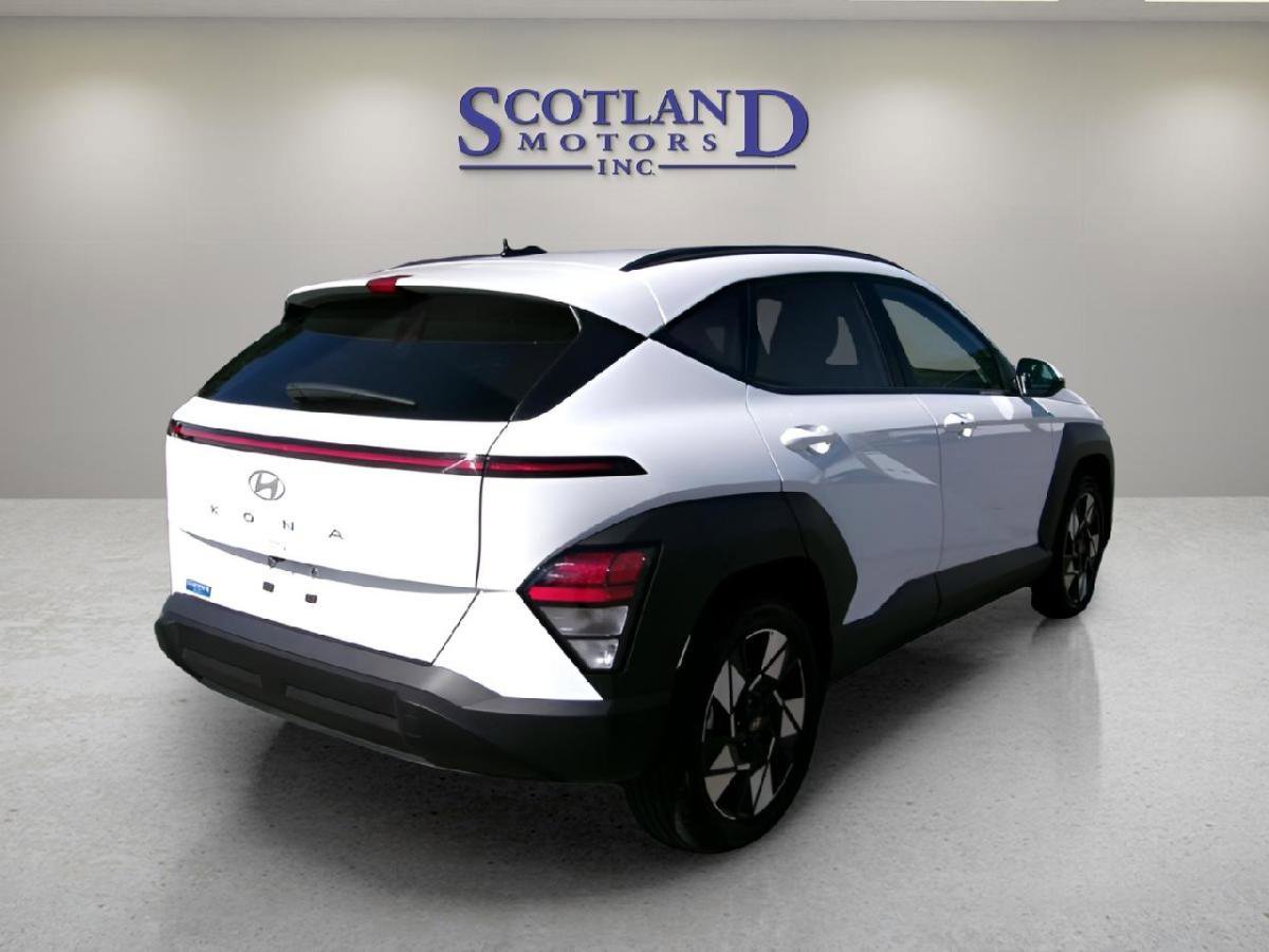 Used 2025 Hyundai Kona SEL image 6