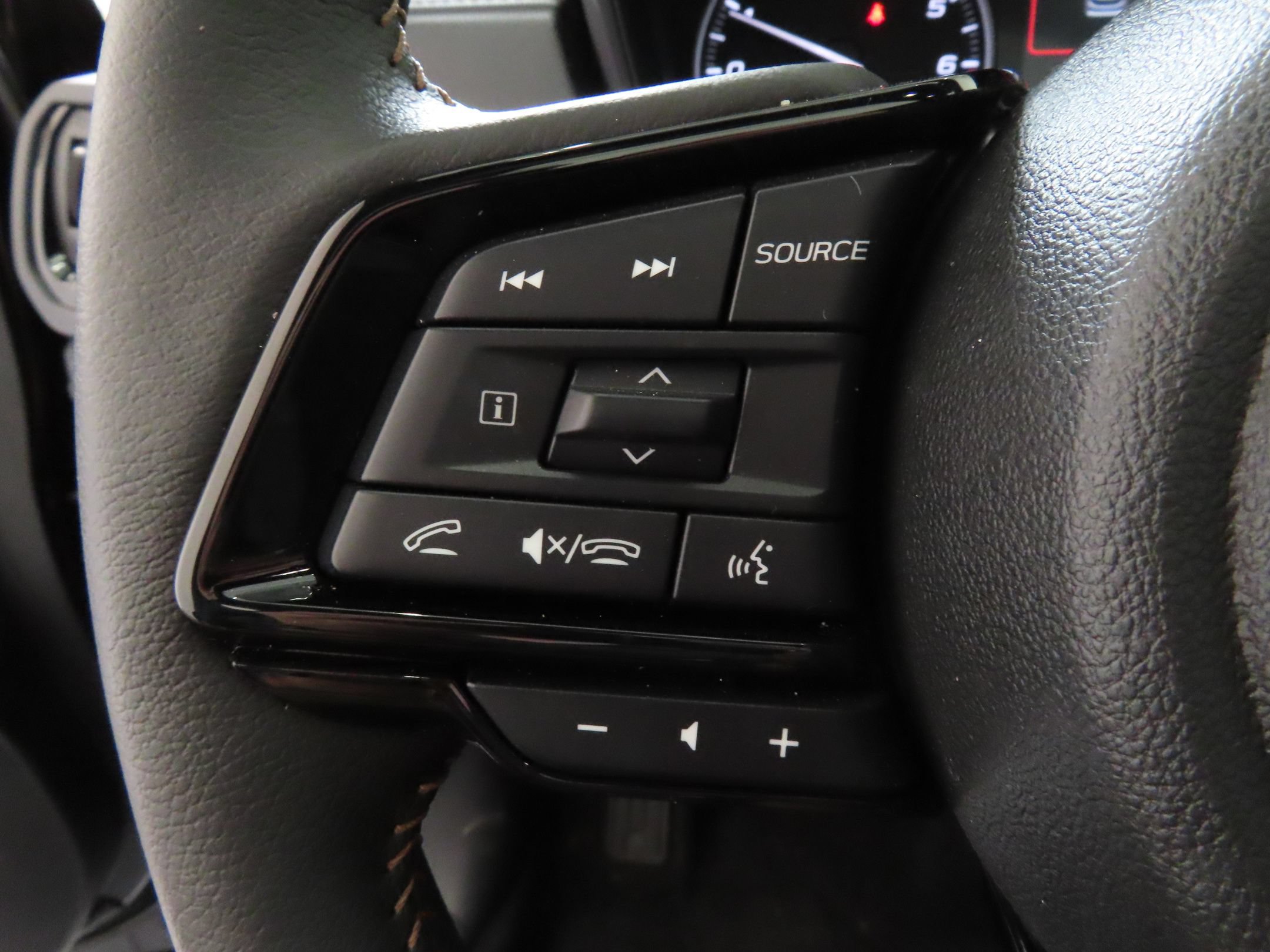Used 2026 Subaru Forester Touring AWD/4WD image 13