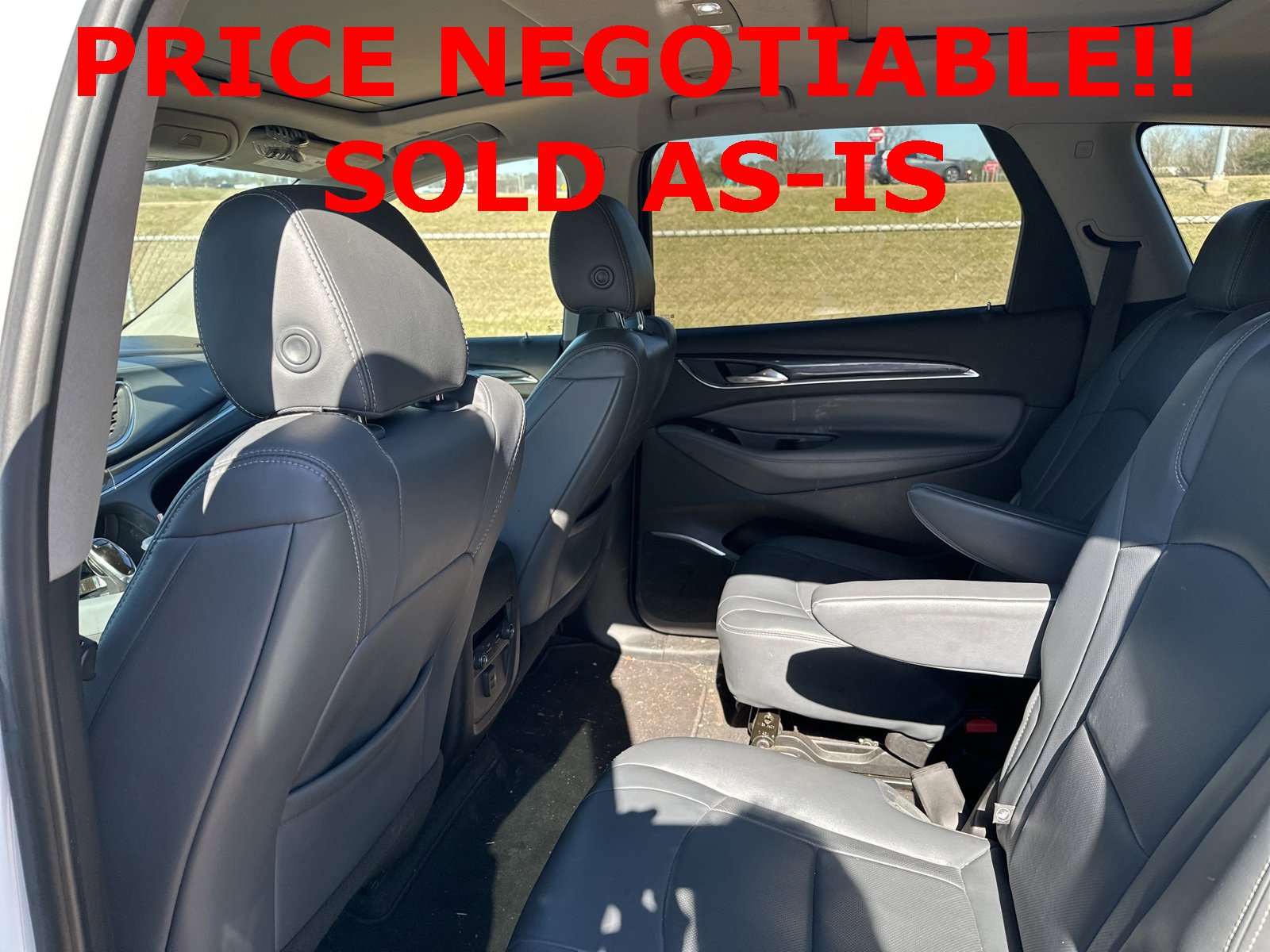 Used 2020 Buick Enclave Essence image 11