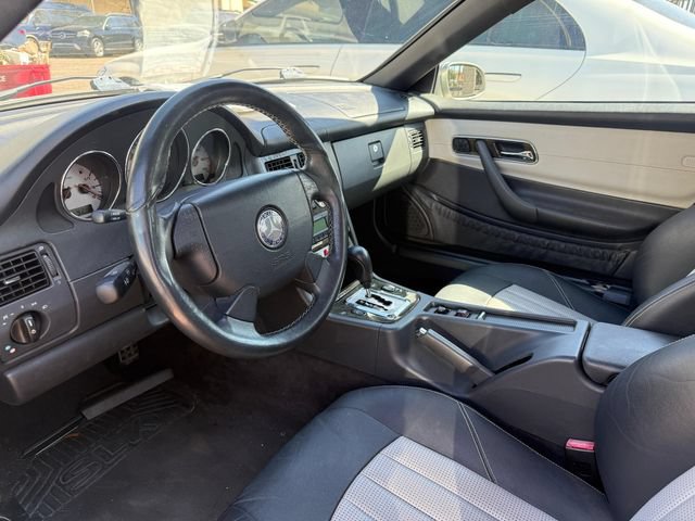 Used 2004 Mercedes-Benz SLK 32 AMG image 2