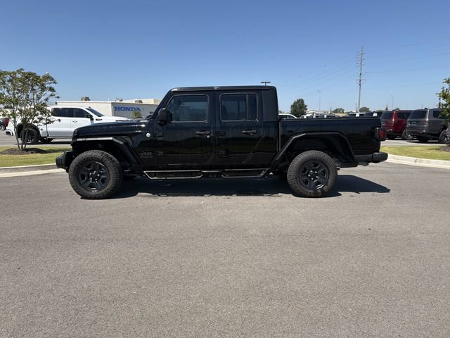 Used 2021 Jeep Gladiator Sport AWD/4WD image 2