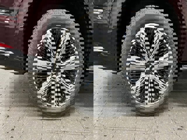 New 2026 Cadillac Escalade IQ Luxury 1 w/ LPO, Floor Liner Package image 12