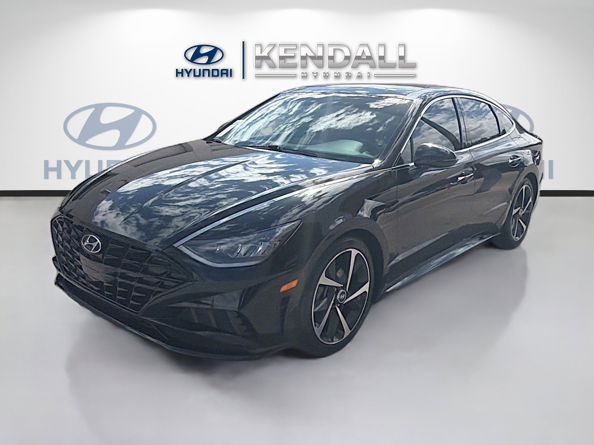 Used 2023 Hyundai Sonata SEL Plus image 3