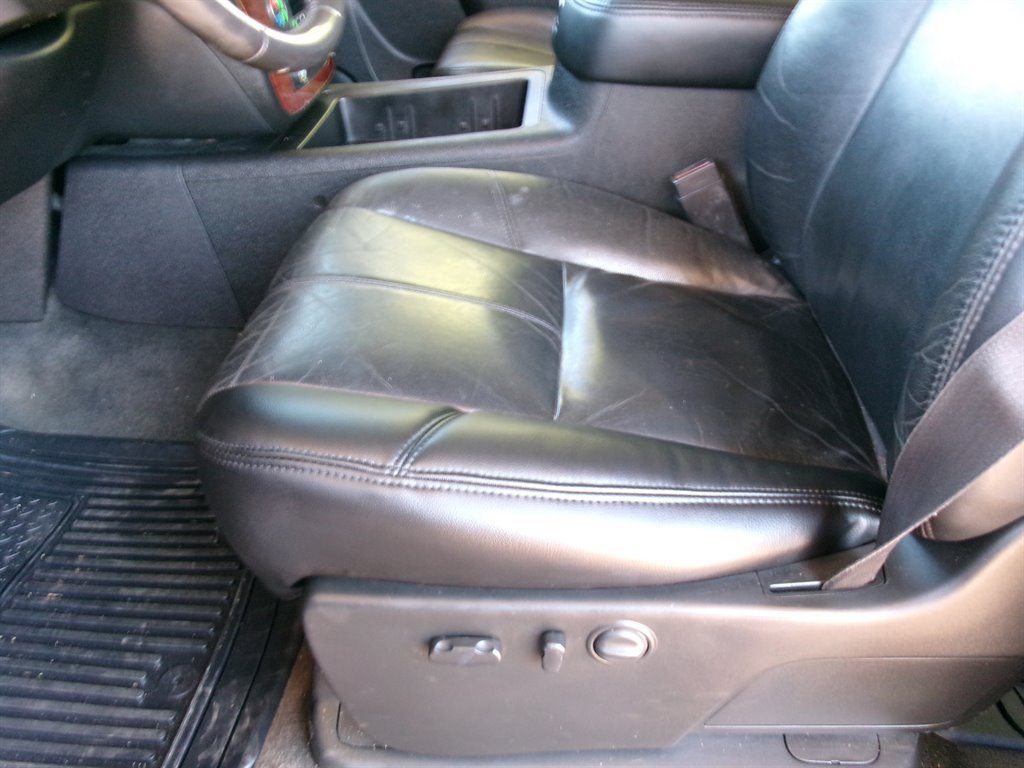 Used 2011 Chevrolet Silverado 2500 LTZ w/ LTZ Plus Package AWD/4WD image 13