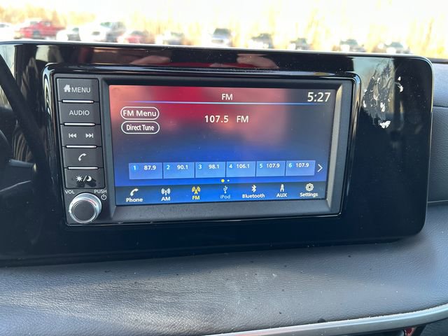 Used 2025 Nissan Kicks S image 14