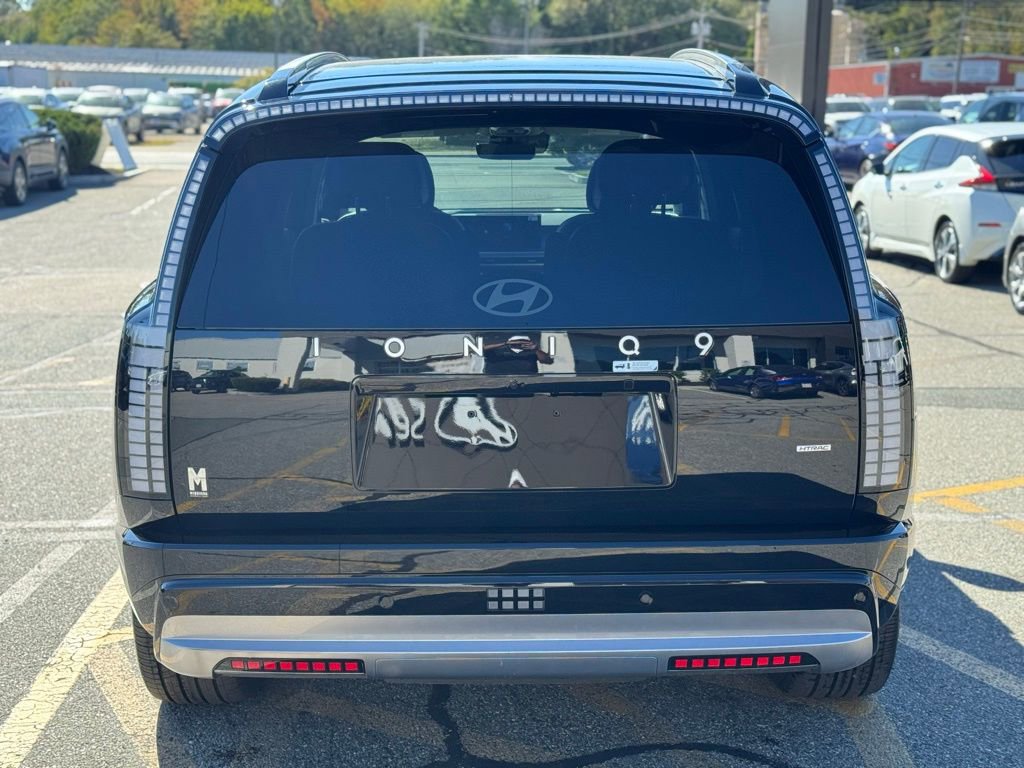 New 2026 Hyundai Ioniq 9 Limited AWD/4WD image 4
